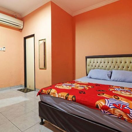 Wisma Cempaka 2 Syariah Hotel Parit  Buitenkant foto