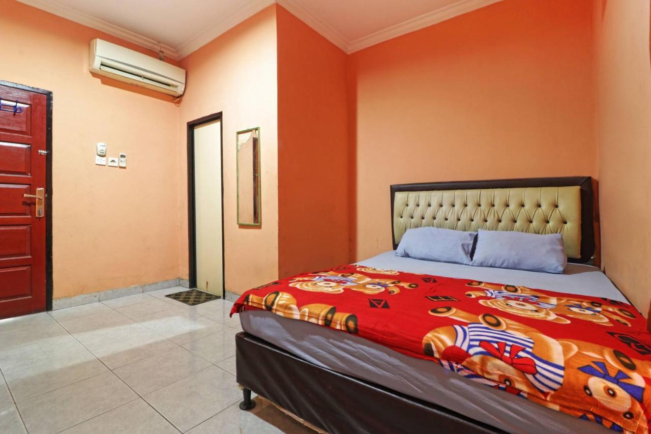 Wisma Cempaka 2 Syariah Hotel Parit  Buitenkant foto